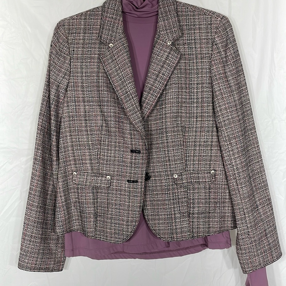 I.e. Petite tweed jacket with snap detail on the sleeves and cuffs no tags .